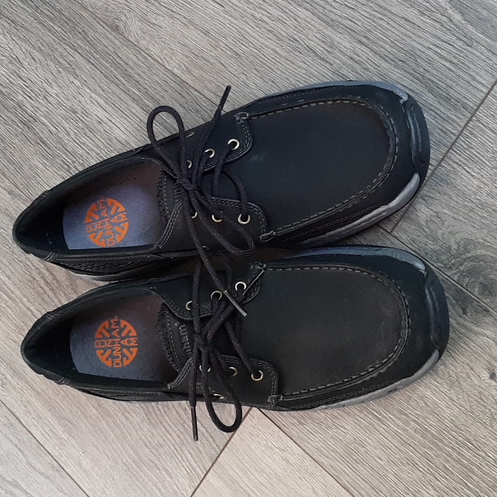 Men's black leather Dunham loafers size 9.5